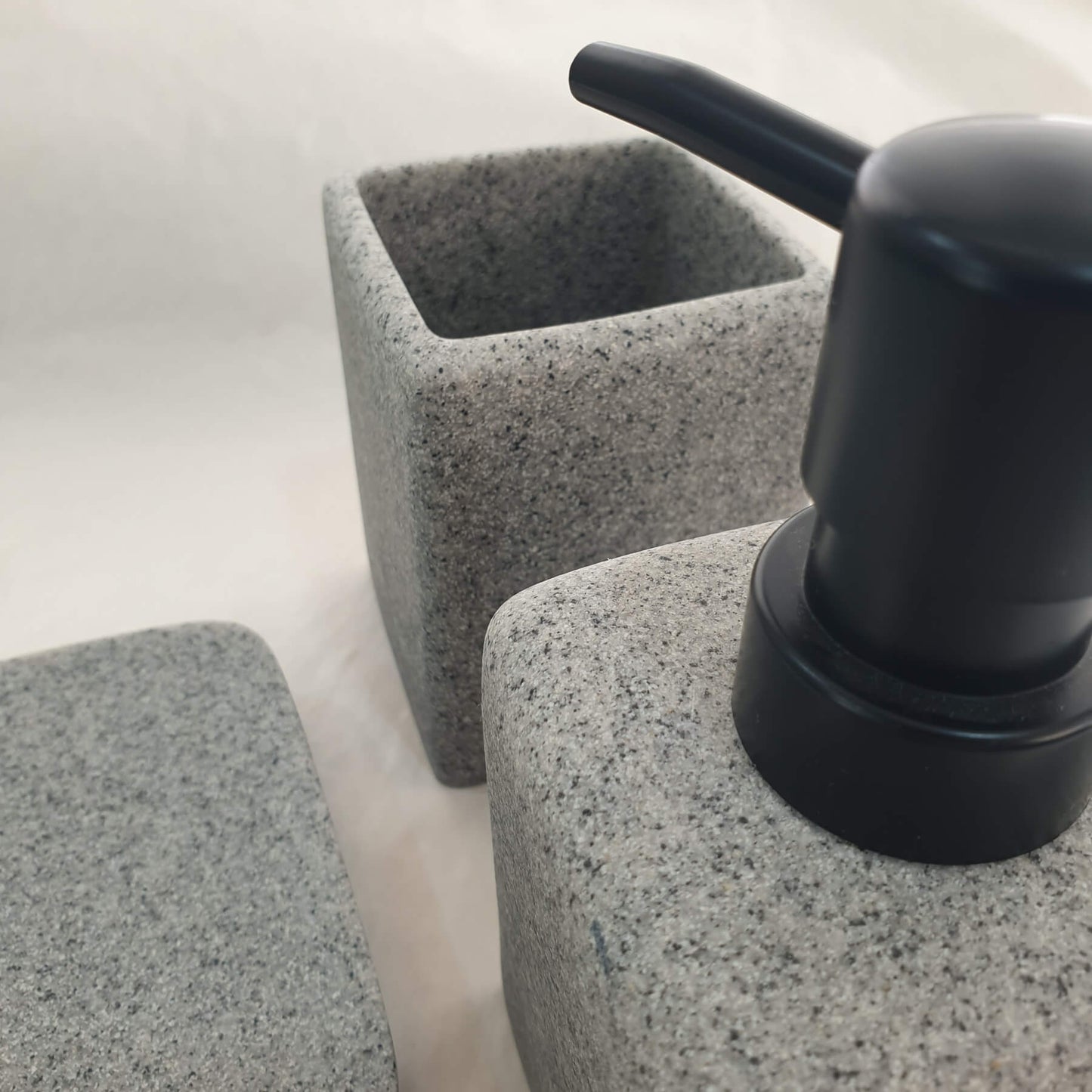 Set de salle de bain POLYRESINE effet granite